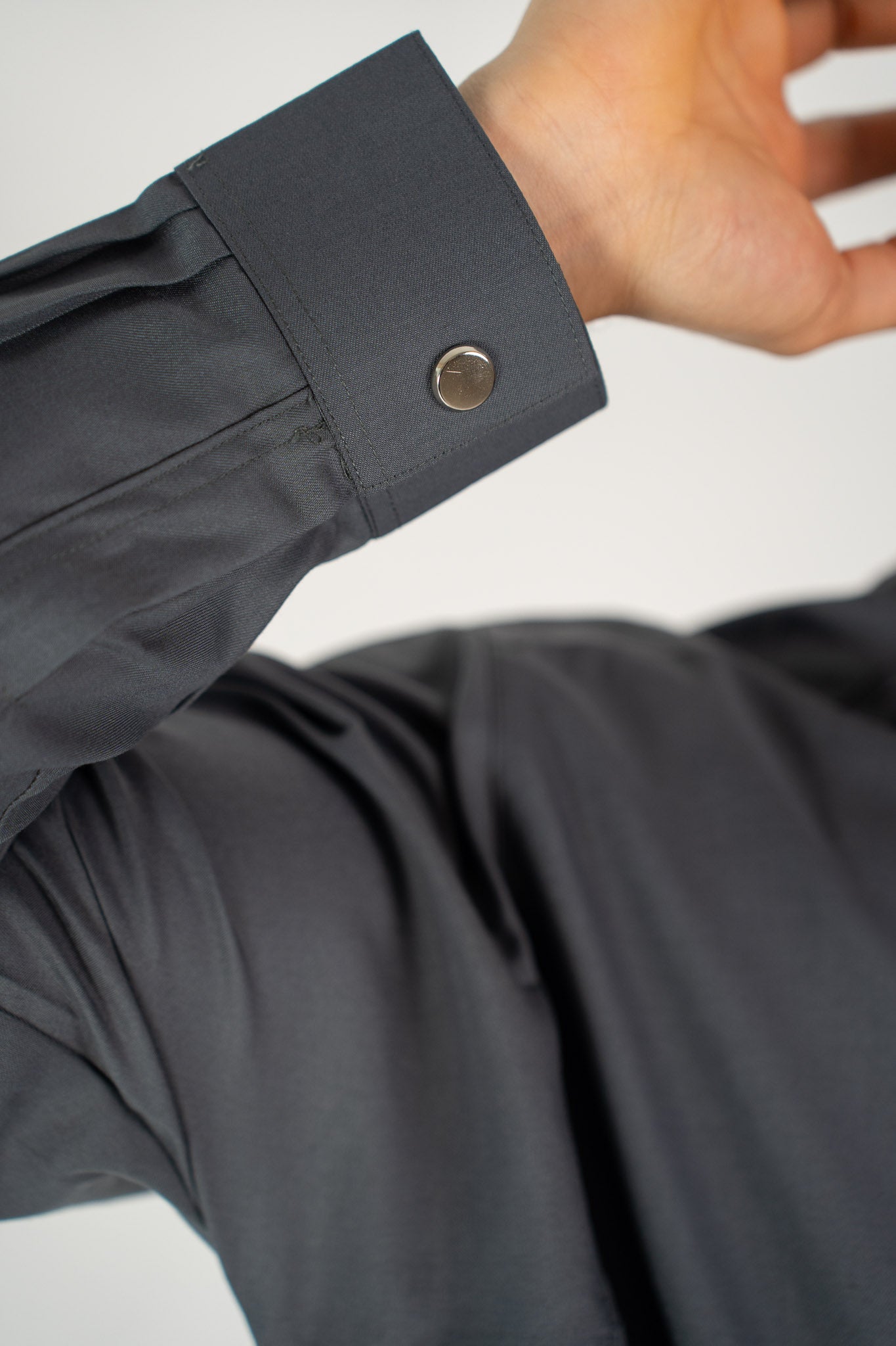 Qamis Shams Anthracite