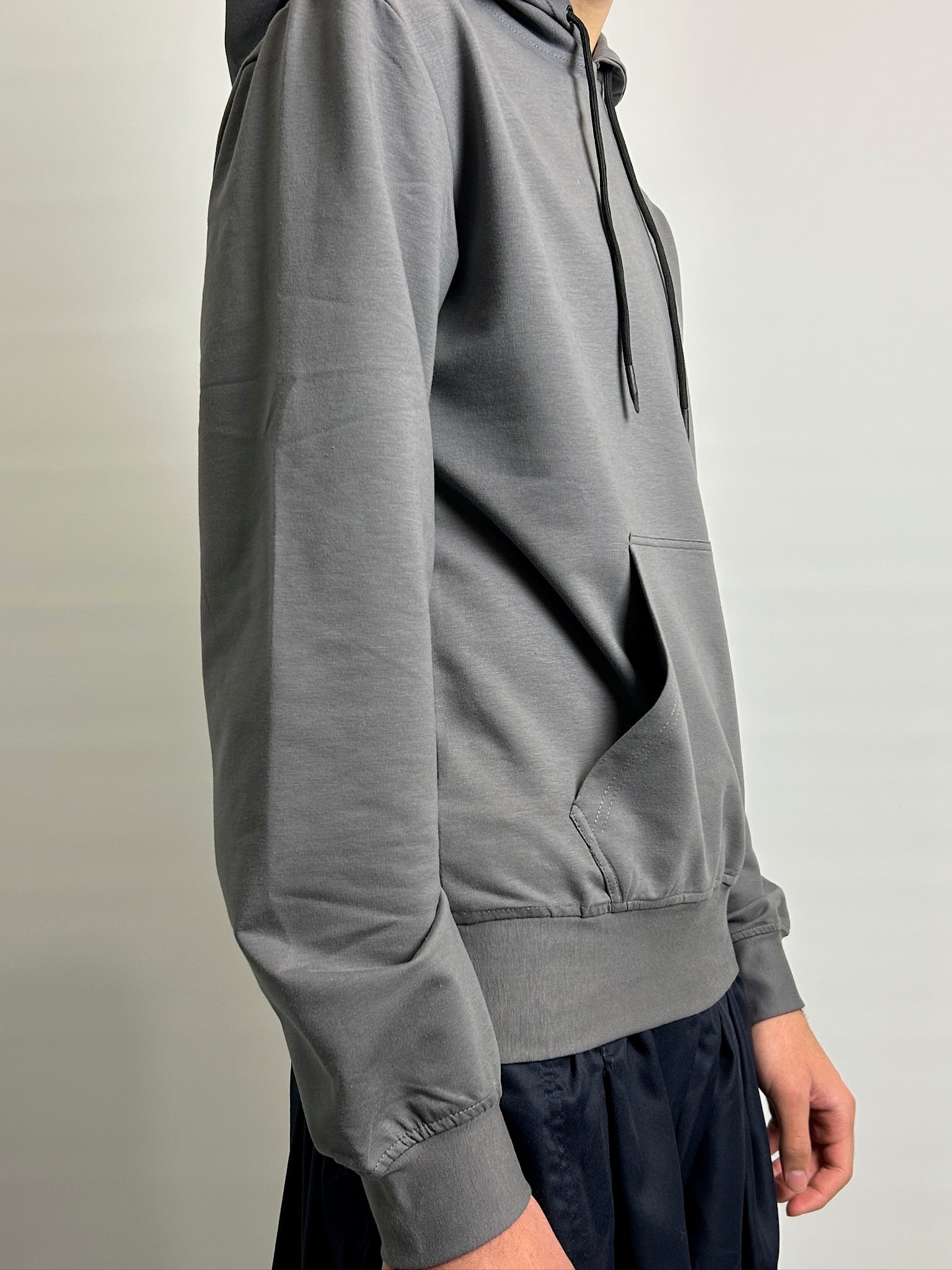 Pull Sweat Capuche Anthracite